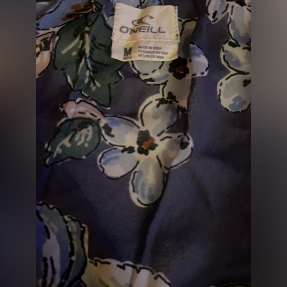 Hostess Pick ☄️ O'Neill Floral Women's Top - Navy and Orange - Picture 5 of 9